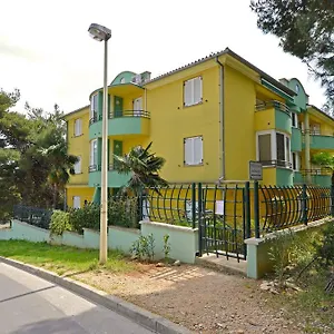  Apartment Blazenka
